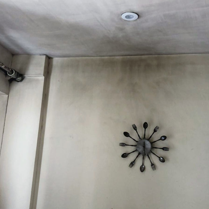 SPO Shellac Stain & Odour Blocker applied to smoke damaged kitchen wall.